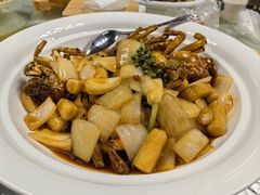 湖蟹炒年糕-二泉园老菜馆·百年无锡菜
