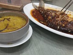 -莲餐厅·湖北菜·潜江小龙虾店(愚园路店)
