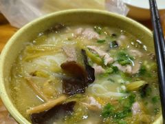 -老字号巴山酸菜米线(巴渝佳梦小区店)