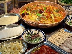 -洱火云南酸菜牛肉火锅(石景山当代商城店)