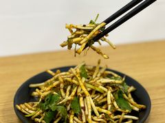 凉拌折耳根-陈记贵州遵义羊肉粉·酸汤鱼(法华镇路店)