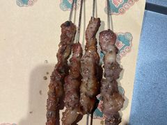 烤羊肉串-蚝堡海鲜·威海菜·海肠捞饭·烧烤·亚洲吃蚝公司(幸福门店)