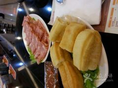 -呷哺呷哺(世贸.工三店)