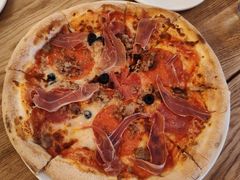 -城市大道红炉披萨烘焙坊