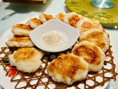 香煎手打墨鱼饼-五稻厨房粤西菜(新闻店)