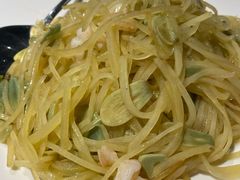 腊八蒜土豆丝-开海·红岛海鲜虾水饺(石老人店)