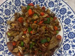 白辣椒炒鸡胗-新新湘菜馆(新中街二条店)