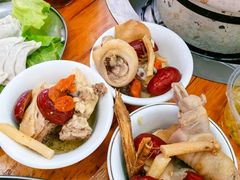-威邵鸡煲(西华路总店)