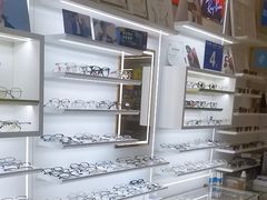 -美式眼镜·授权蔡司.依视路.尼康.豪雅.明月(南翔印象城店)