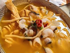 -隔壁老王·家常云南菜(花巷店)