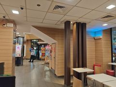 -麦当劳(乳山路店)