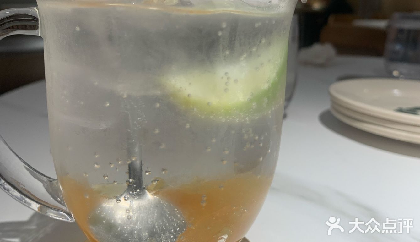 鬆啲茶餐厅（市民中心店）：味蕾的港式之旅