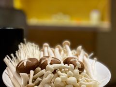 菌菇拼盘-九府羊·鲜羊火锅·烤串(新华路店)