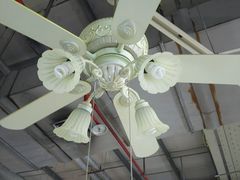 -百安居装修建材卖场(罗湖店)