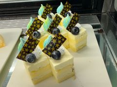 -亚洲国际大酒店·云顶阁旋转自助餐厅