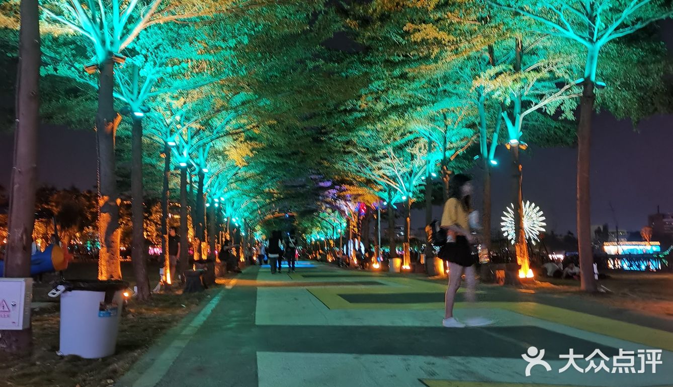 去了才知道只有一份一份的套餐