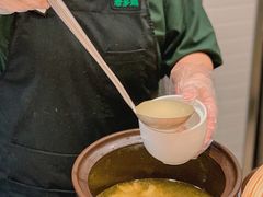 -老乡鸡(上海白玉兰广场店)