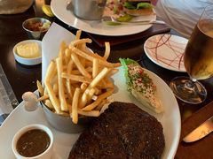 -db Bistro & Oyster Bar by Daniel Boulud(滨海湾金沙店)