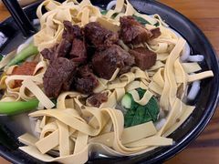 -丽虹云南过桥米线(兴工街店)