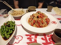 -肥肥虾庄·金牌油焖大虾(汉街SKP店)