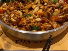 麻辣汁微辣牛蛙锅-黄记煌三汁焖锅(欢乐海岸店)
