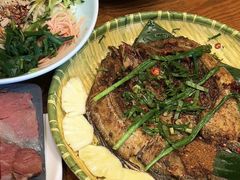 -老滇山寨•云南特色菜•地方菜•民族风情歌舞表演(金碧店)