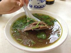 牛肉汤-潘国仙耳光馄饨(黄家阙路店)