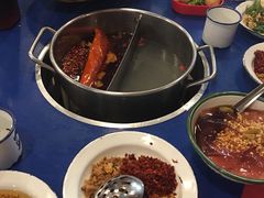 -马路边边串串香形象店(磐石路店)
