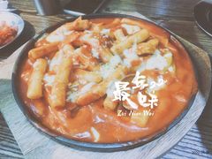 海鲜芝士炒年糕-MI WU FACTORY米屋美食工厂餐厅(绿地店)