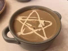 松子奶油蘑菇汤-俄士厨房(环球港店)