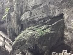 -龙水峡地缝景区