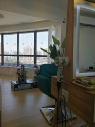 -E.L.K造型momopark店