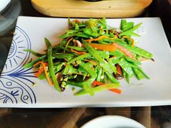 -云海肴·汽锅鸡·云南菜(天山百盛优客店)