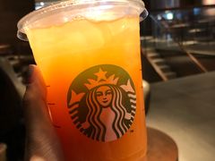 -星巴克(杭州湖滨银泰E区店)