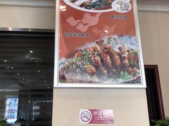 -巢香扣肉馆