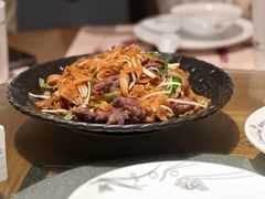 干炒牛河-彩蝶谷美食廊·粤式经典南番顺·铁板烧烤泰风味(广州长隆酒店)