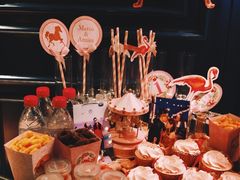-The ROOF (通盈中心店)