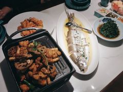 -荷塘秋月·本帮江浙菜(国权路店)