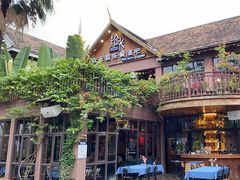 -拾光音乐餐酒吧(告庄星光夜市店)