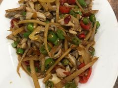 -南雄雄州土菜餐厅(粤北大厦店)