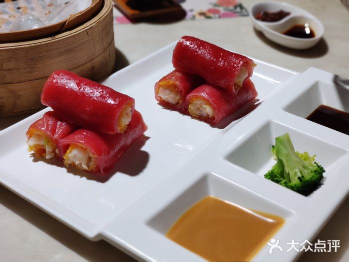 隆隆金大茶楼(地王广场店)-鲜虾脆皮红米肠粉-菜-鲜虾脆皮红米肠粉图