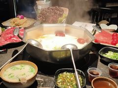 厚切安格斯雪花牛肉-新草堂锅物料理(泉城路店)