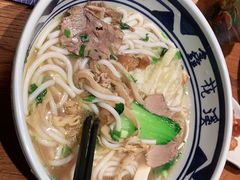 -鑫花溪牛肉米粉(东环大润发店)