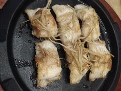 铁板香煎活鳗鱼-莆田餐厅PUTIEN(三里屯店)