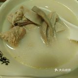 辣锅里豆腐和鸭血非常入味。环境还算可以