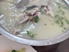 -雪湖煜辰鱼头老店(雪野湖店)