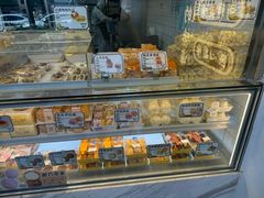 -鲍师傅糕点(大沽南路店)