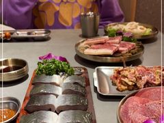 -围炉肉舍丹东海鲜烤肉·烤活鳗(步行街店)