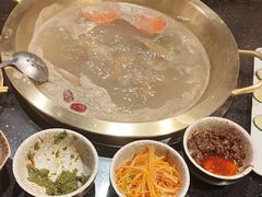 -顶顶汤火牛排火锅·经典铜锅涮肉