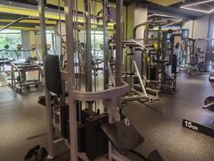 -贝菲特游泳健身(徐泾店)